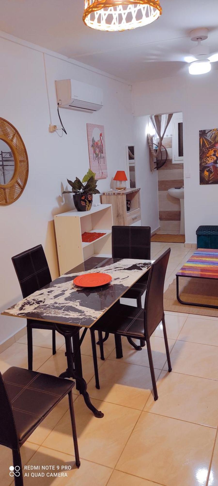 Logement Cosy Cadre Tropical, Arbres Fruitiers Apartment Лес Абимес Екстериор снимка